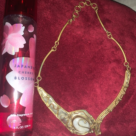 🟡🟡HAND DESIGNED & SCULPTURED PRECIOUS METAL LARGE NECKLACE🟡🟡 - Picture 12 of 13